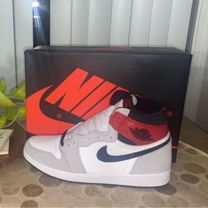 🔥 Jordan 1 Smoke Grey 🔥